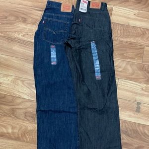 Two pairs of men’s Levi’s